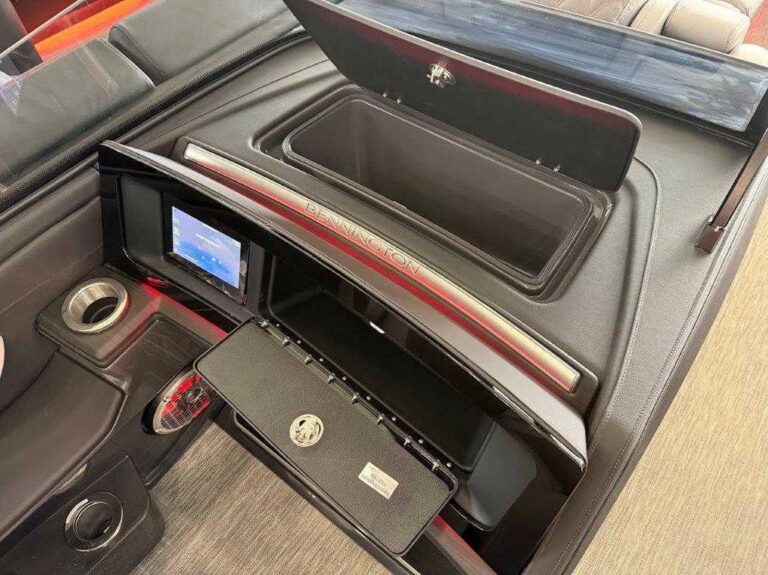 2026 Bennington 30QXFBWAX2 - Twin - Joystick - Arch US-ETWS9311J526 [photo 25]